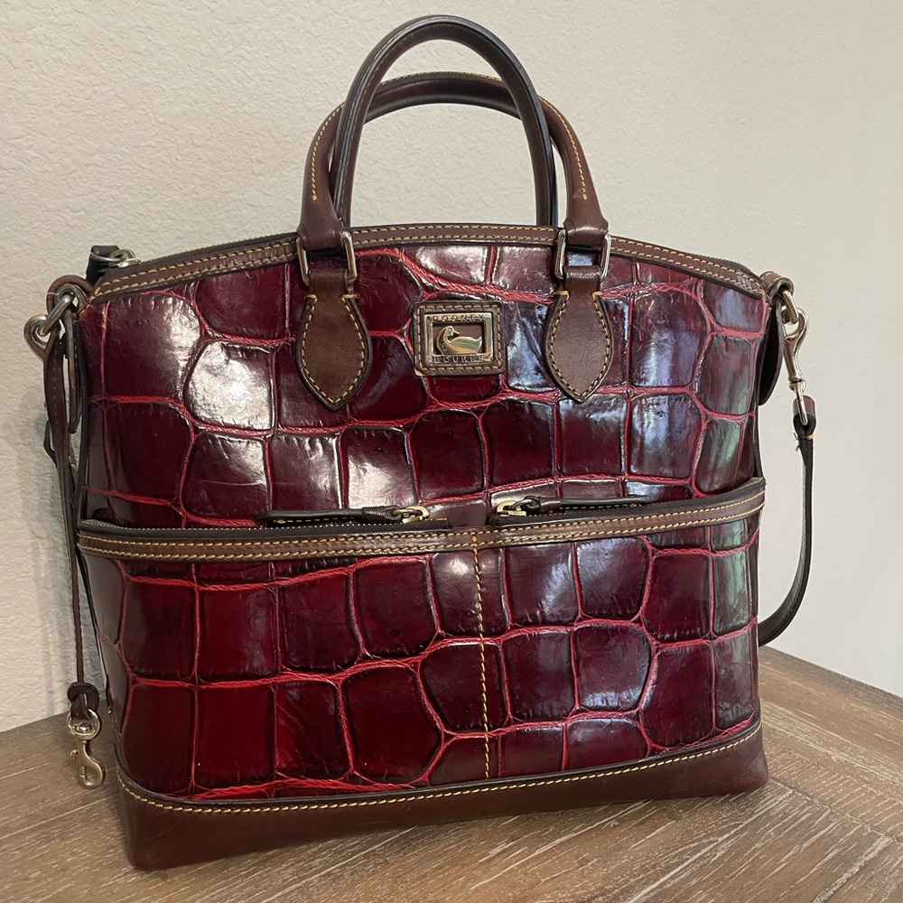 Dooney & Bourke handbag